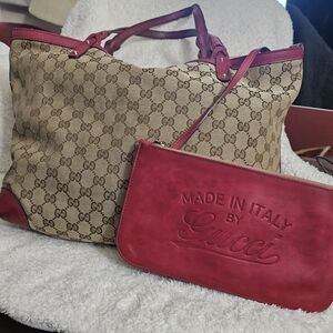 Gucci Beige and Red Women's Tote Bag